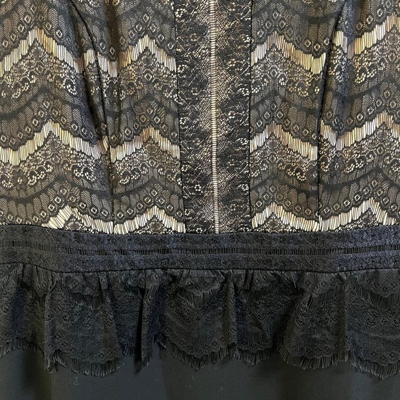 Loft Eyelash Lace Peplum Dress Black and Tan Size 12 - Picture 3 of 6